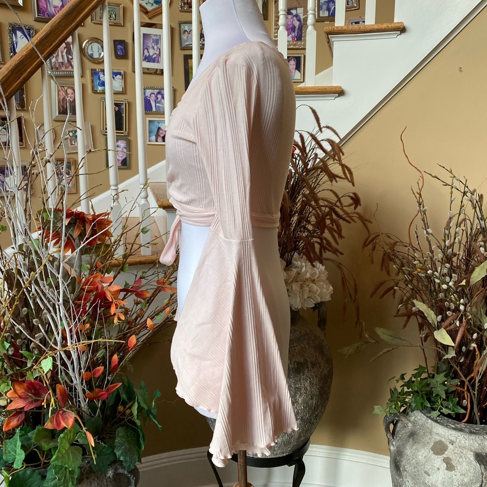 Free People Intimatelt Small Pink Fauc Wrap Side Tie Bell Sleeve Crop Top. - Picture 3 of 5